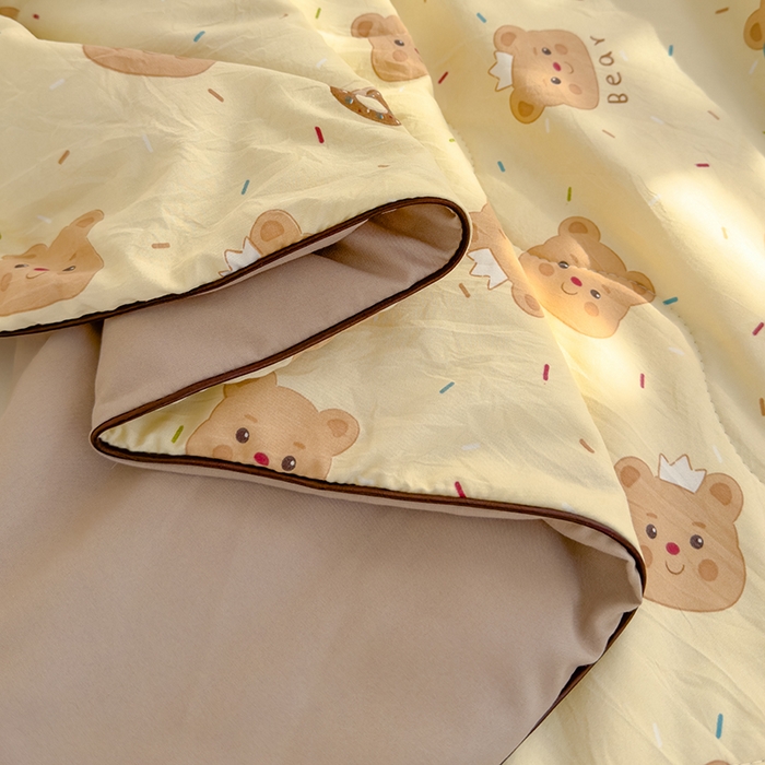 91家纺网 家纺一手货源 找家纺 美派工厂店2025新款水洗邹邹纱夏被 奥利奥小熊