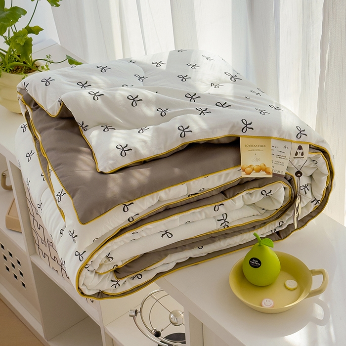 91家纺网 家纺一手货源 找家纺 美派工厂店2025新款水洗邹邹纱夏被 慢生活