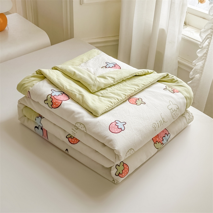 91家纺网 家纺一手货源 找家纺 美梦里 2025新款A类水洗棉棉花夏被 夏凉被空调被 小草莓