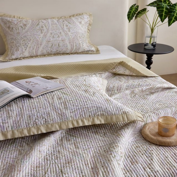 91家纺网 家纺一手货源 找家纺 黛舒家居2025新款天丝水洗印花夏被床盖三件套 莉格西塔