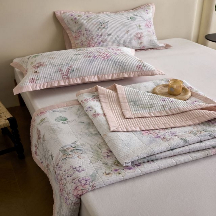 91家纺网 家纺一手货源 找家纺 黛舒家居2025新款天丝水洗印花夏被床盖三件套 繁花之恋