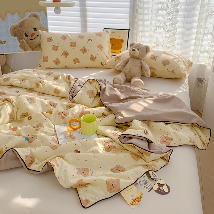 91家纺网 家纺一手货源 找家纺 美派工厂店2025新款水洗邹邹纱夏被 奥利奥小熊