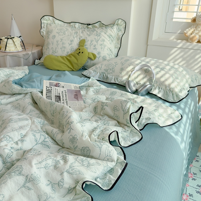 91家纺网 家纺一手货源 找家纺 慕尚 2025新款云感棉花边夏凉被空调被 花遇兔