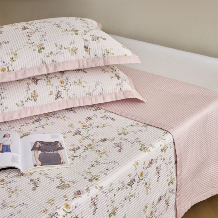 91家纺网 家纺一手货源 找家纺 黛舒家居2025新款天丝水洗印花夏被床盖三件套 小雨录