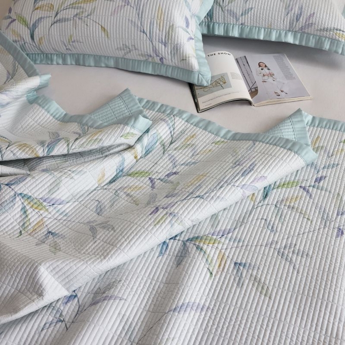 91家纺网 家纺一手货源 找家纺 黛舒家居2025新款天丝水洗印花夏被床盖三件套 春晓与梦