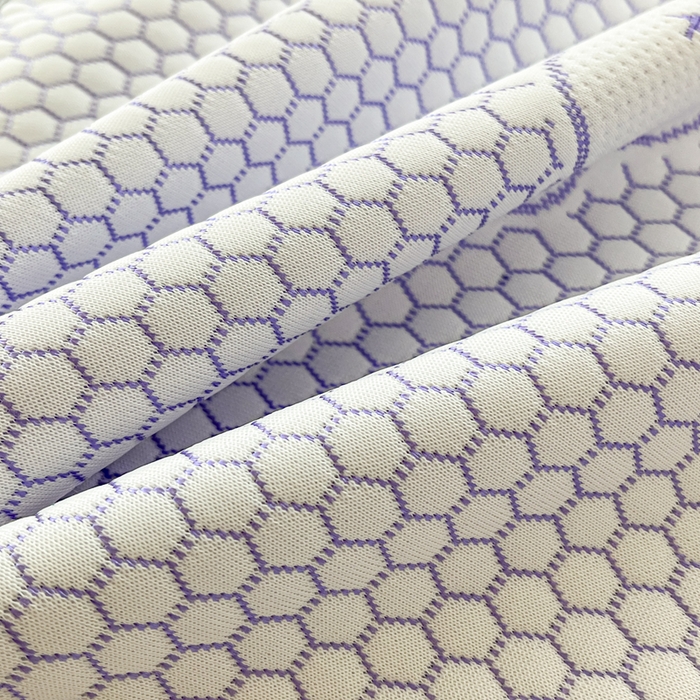 91家纺网 家纺一手货源 找家纺 芙绣 2025新款凉感丝提花学生凉席三件套 熊仔不凶