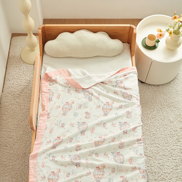 91家纺网 家纺一手货源 找家纺 嗨生活 2025年新品天竹系列A类竹纤维四层纱儿童盖毯 幼儿园夏被夏凉被空调被 热气球