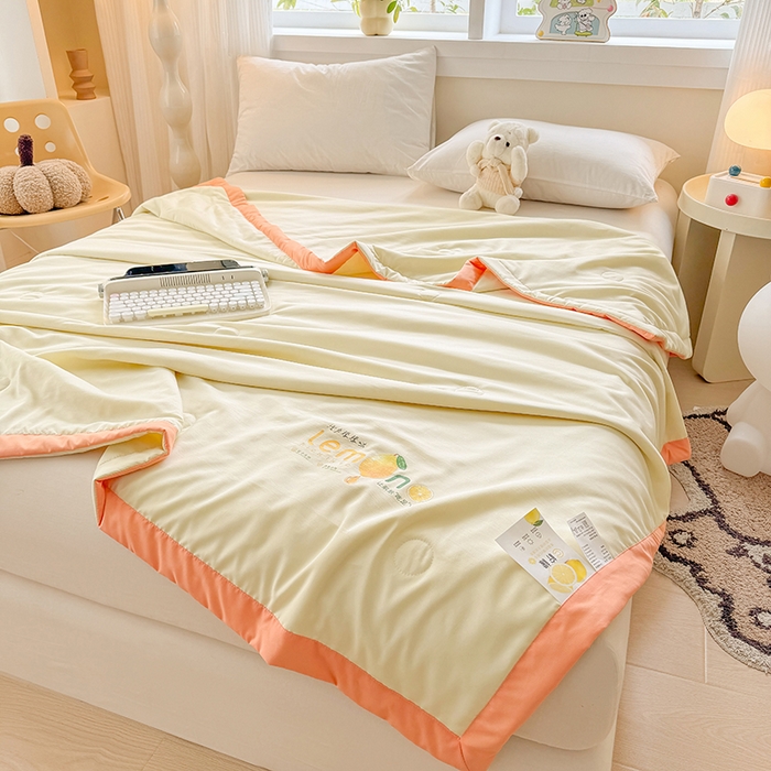 91家纺网 家纺一手货源 找家纺 帕芬鸟家纺 2025新款柠檬夏被 柠檬-米黄