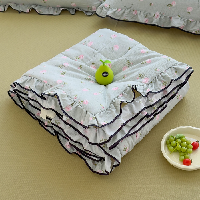 91家纺网 家纺一手货源 找家纺 慕尚 2025新款云感棉花边夏凉被空调被 丝带花