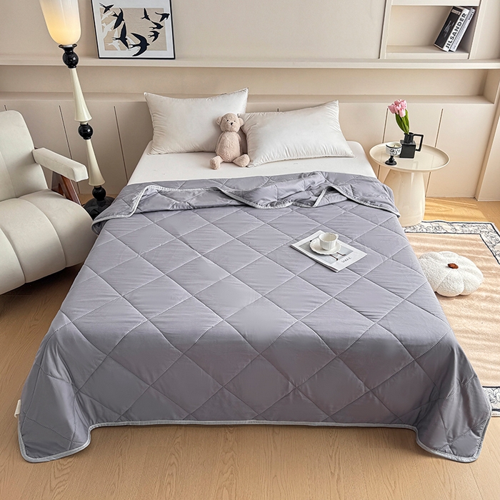 91家纺网 家纺一手货源 找家纺 薇玛仕 2025新款外贸款纯色亲肤磨毛超声波空调被 月光灰