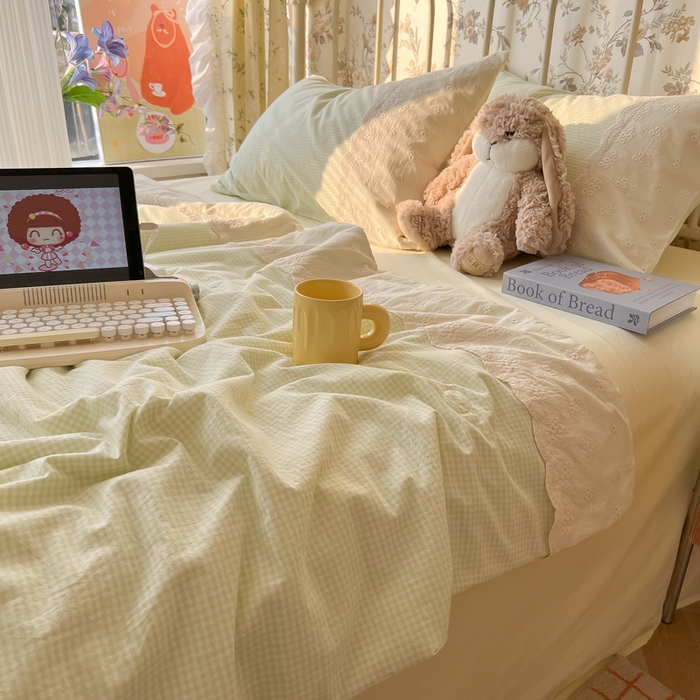 91家纺网 家纺一手货源 找家纺 盼季家纺 新款夏季夏天蕾丝花边大豆纤维被夏凉被床单四件套空调被 蕾丝花边夏被-绿小格