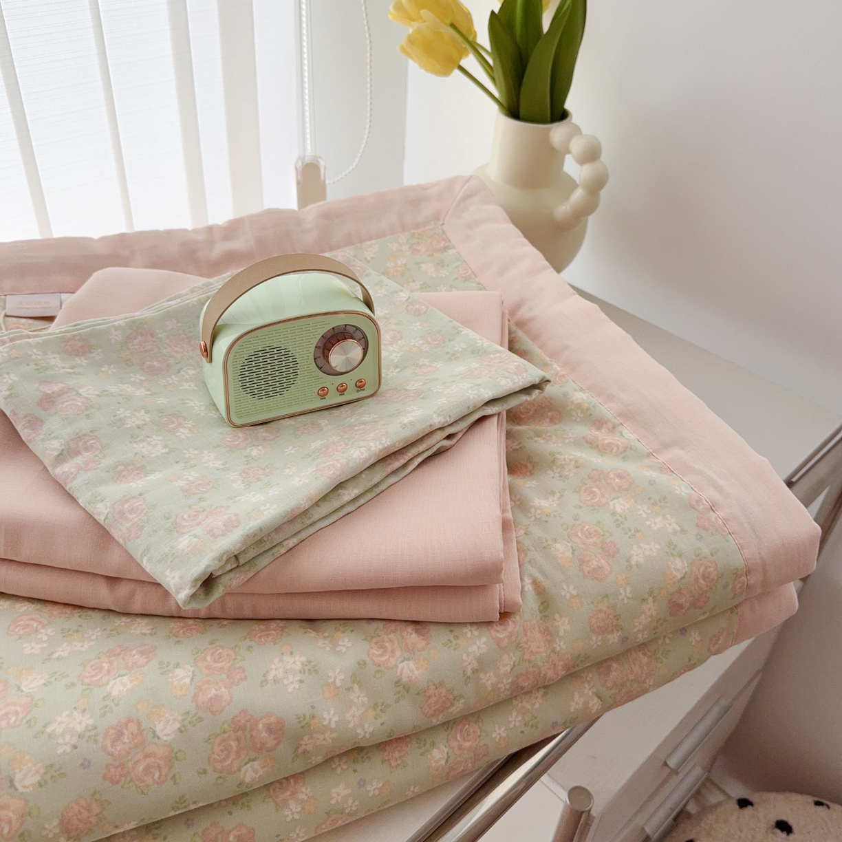 91家纺网 家纺一手货源 找家纺 于果 2025新款全棉双层纱夏被四件套 玫瑰故事