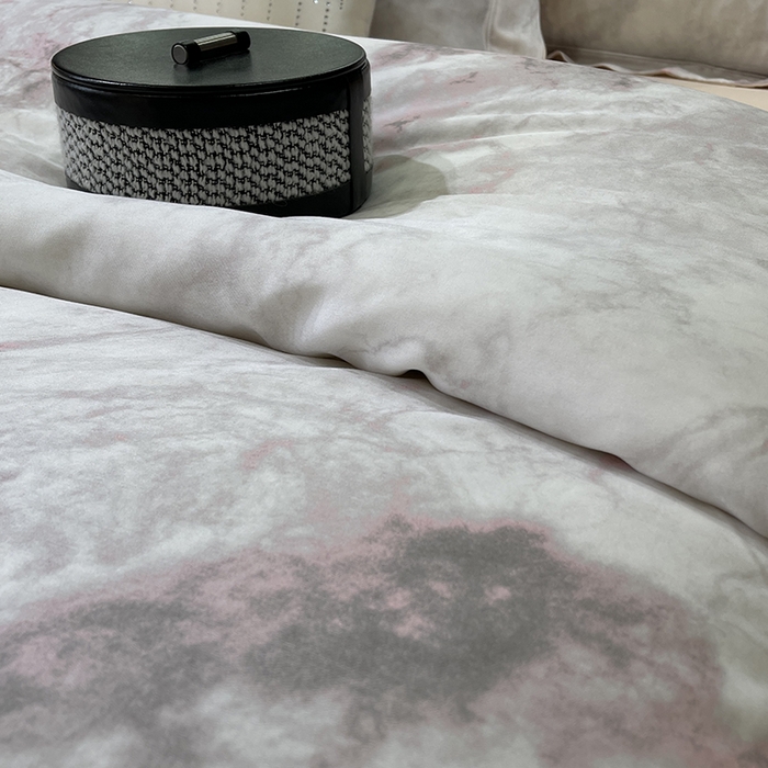 91家纺网 家纺一手货源 找家纺 莱豫2025新款50支莱赛尔天丝四件套 布兰奇粉