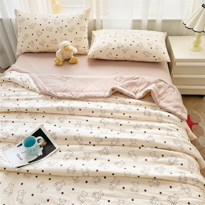 91家纺网 家纺一手货源 找家纺 美梦里 2025新款A类水洗棉棉花夏被 夏凉被空调被 小熊星愿