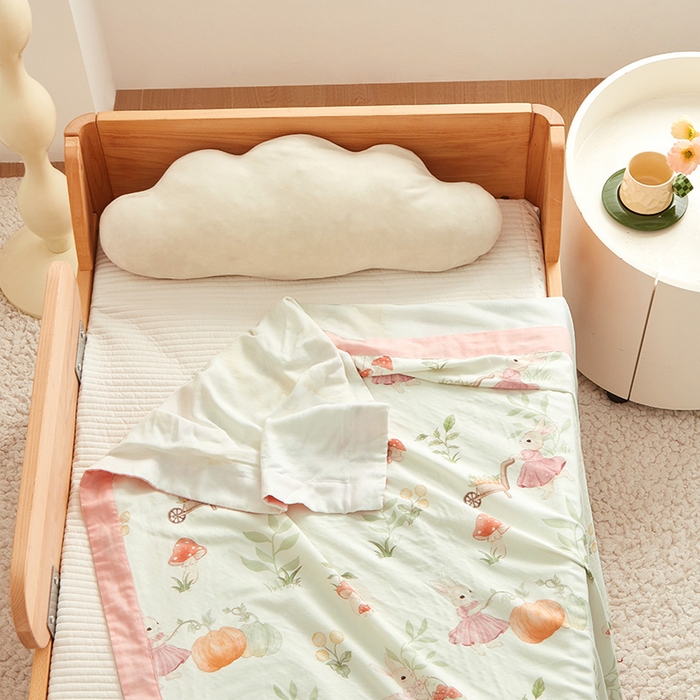 91家纺网 家纺一手货源 找家纺 嗨生活 2025年新品天竹系列A类竹纤维四层纱儿童盖毯 幼儿园夏被夏凉被空调被 田野兔子