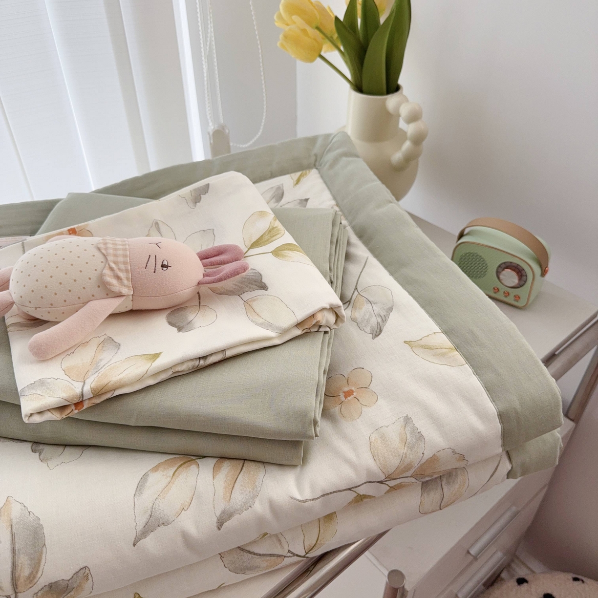 91家纺网 家纺一手货源 找家纺 于果 2025新款全棉双层纱夏被四件套 枝意