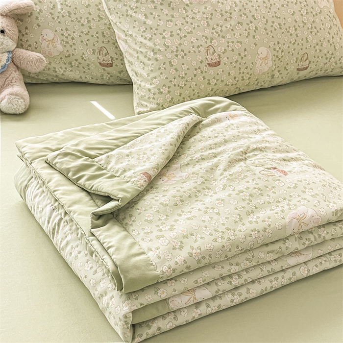 91家纺网 家纺一手货源 找家纺 美梦里 2025新款A类水洗棉棉花夏被 夏凉被空调被 花丛小兔