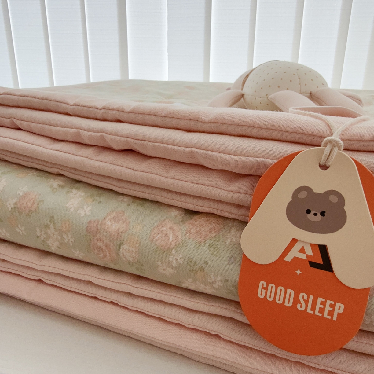 91家纺网 家纺一手货源 找家纺 于果 2025新款全棉双层纱夏被四件套 玫瑰故事