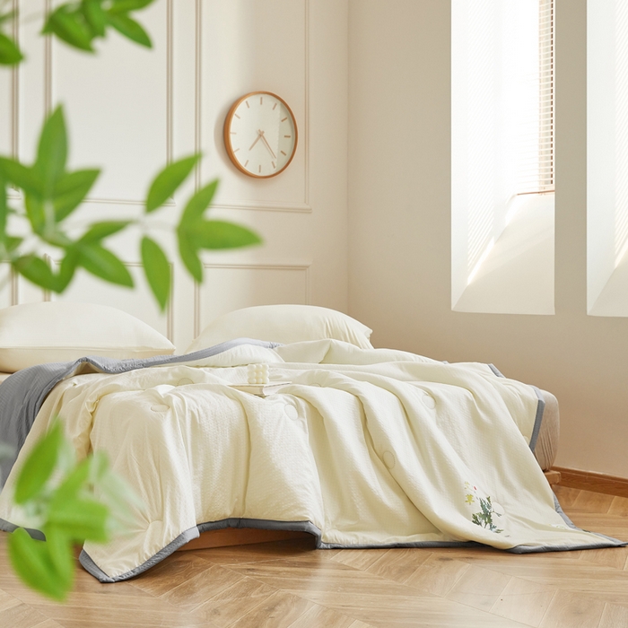 91家纺网 家纺一手货源 找家纺 欧雅搁家纺 2025新款纯色艾草驱蚊夏凉被 奶油黄