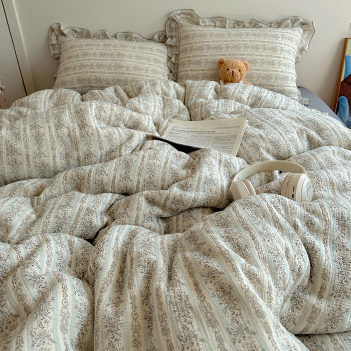 91家纺网 家纺一手货源 找家纺 2025新韩版花边全棉双层皱皱纱布四件套 白兰地