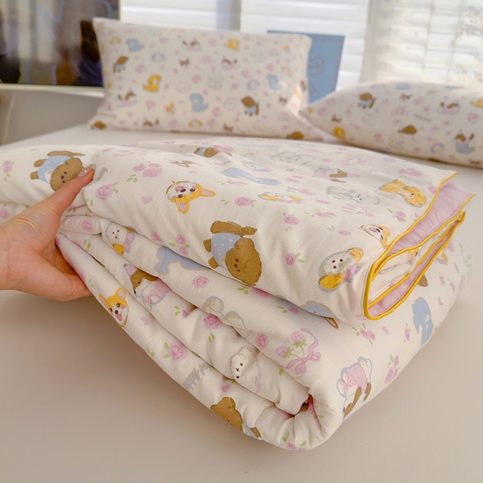 91家纺网 家纺一手货源 找家纺 美派工厂店2025新款水洗邹邹纱夏被 灰蒙小狗