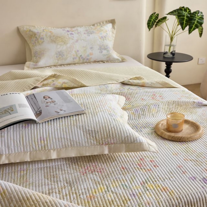 91家纺网 家纺一手货源 找家纺 黛舒家居2025新款天丝水洗印花夏被床盖三件套 花漾情