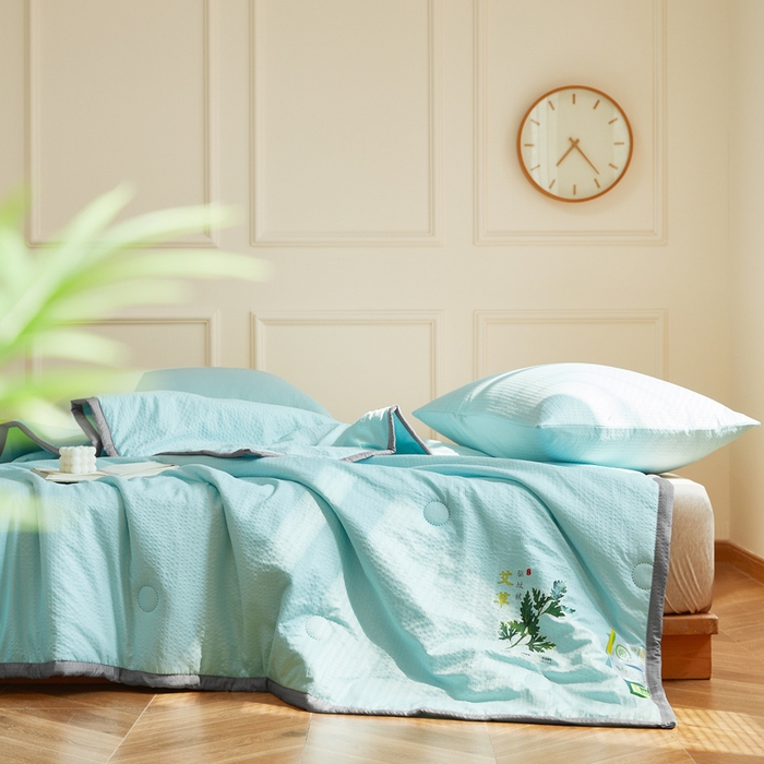 91家纺网 家纺一手货源 找家纺 欧雅搁家纺 2025新款纯色艾草驱蚊夏凉被 天空蓝