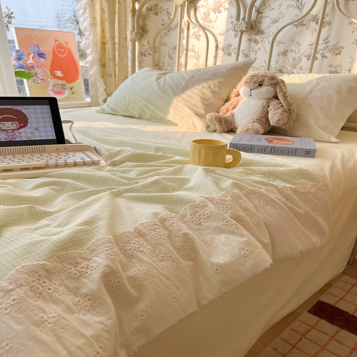 91家纺网 家纺一手货源 找家纺 盼季家纺 新款夏季夏天蕾丝花边大豆纤维被夏凉被床单四件套空调被 蕾丝花边夏被-绿小格