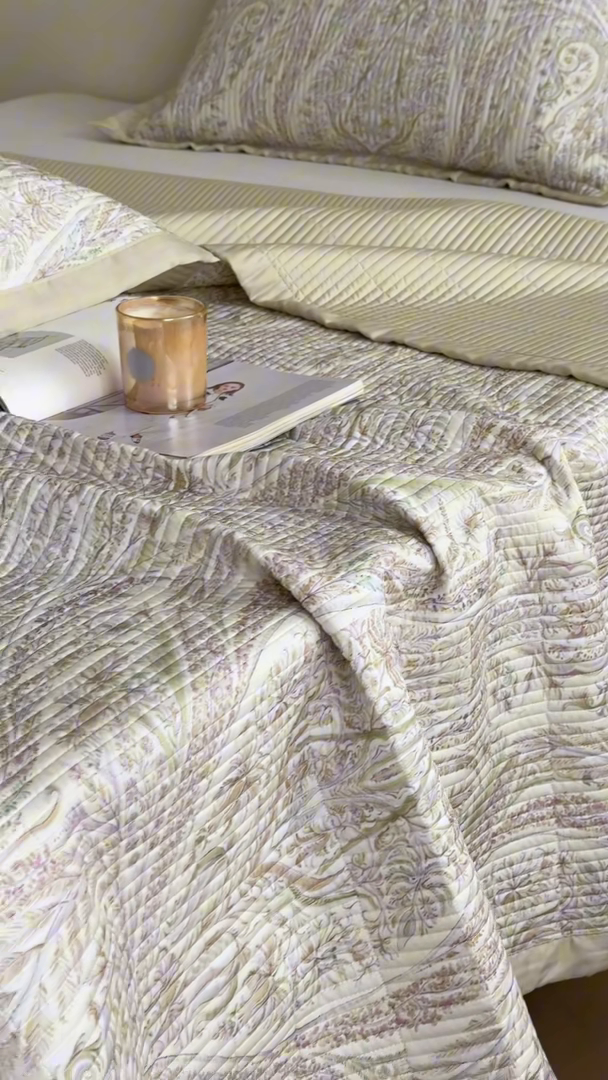 91家纺网 家纺一手货源 找家纺 黛舒家居2025新款天丝水洗印花夏被床盖三件套 莉格西塔