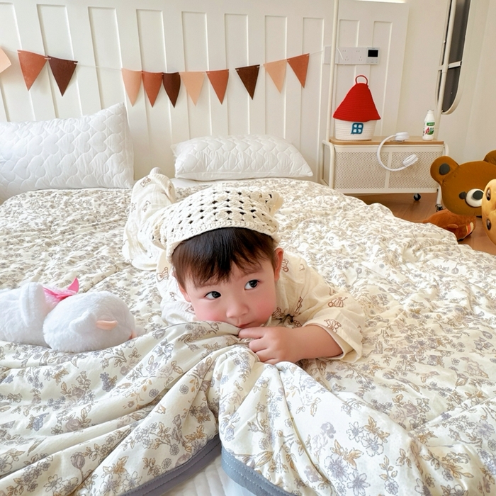 91家纺网 家纺一手货源 找家纺 兜米  2025夏季A类针织棉夏凉被小清新卡通双面针织棉空调被子被芯 花曦