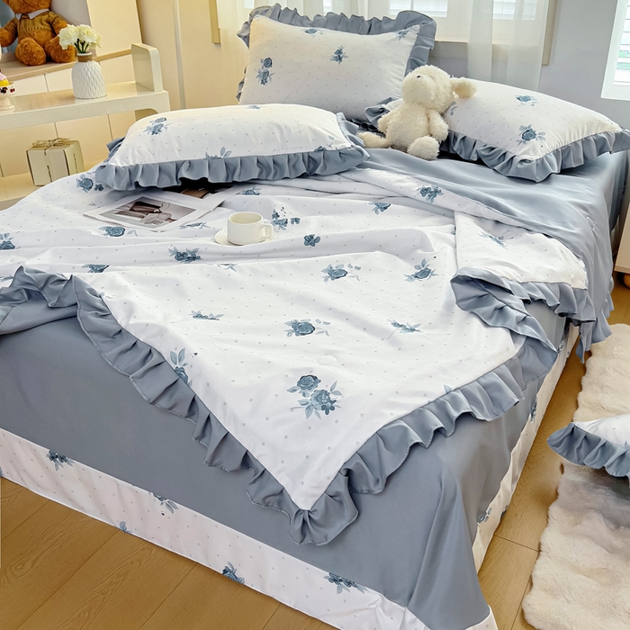 91家纺网 家纺一手货源 找家纺 找底底家纺 2025新款60S水洗天丝夏被夏凉被空调被床裙四件套 蓝色妖姬