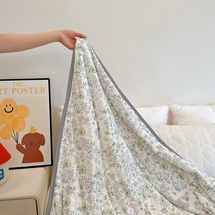 91家纺网 家纺一手货源 找家纺 兜米  2025夏季A类针织棉夏凉被小清新卡通双面针织棉空调被子被芯 花园兔