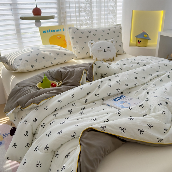 91家纺网 家纺一手货源 找家纺 美派工厂店2025新款水洗邹邹纱夏被 慢生活