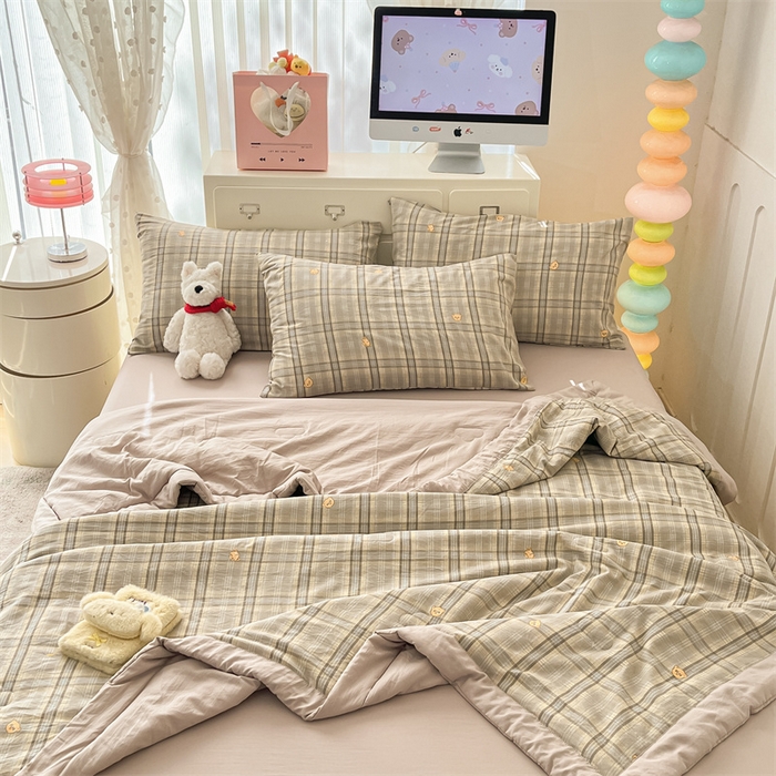 91家纺网 家纺一手货源 找家纺 美梦里 2025新款A类水洗棉棉花夏被 夏凉被空调被 英伦小熊