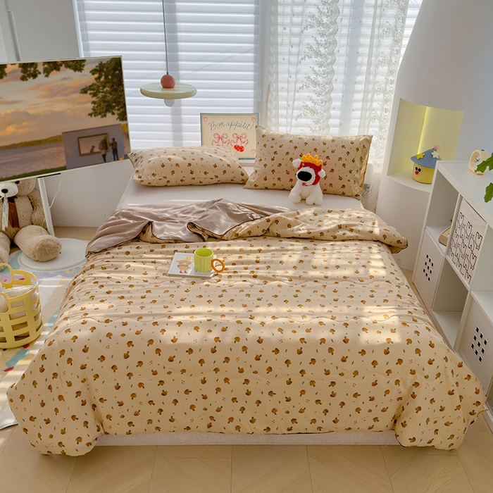 91家纺网 家纺一手货源 找家纺 美派工厂店2025新款水洗邹邹纱夏被 小蘑菇