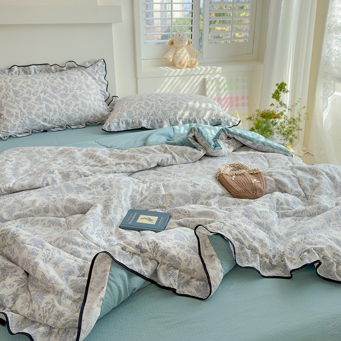 91家纺网 家纺一手货源 找家纺 慕尚 2025新款云感棉花边夏凉被空调被 蝶恋