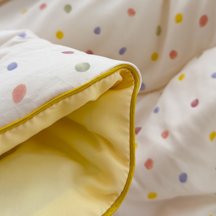 91家纺网 家纺一手货源 找家纺 美派工厂店2025新款水洗邹邹纱夏被 小波点