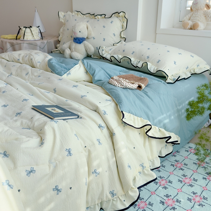 91家纺网 家纺一手货源 找家纺 慕尚 2025新款云感棉花边夏凉被空调被 蓝蝴蝶结