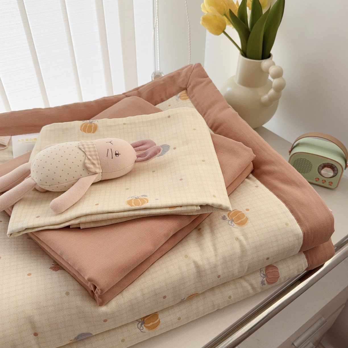 91家纺网 家纺一手货源 找家纺 于果 2025新款全棉双层纱夏被四件套 格格南瓜