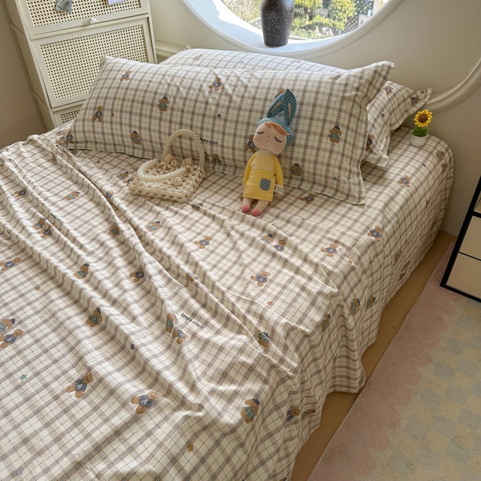 91家纺网 家纺一手货源 找家纺 百寐 2025新款13372全棉纯棉印花双人枕套+同款床单 格子熊