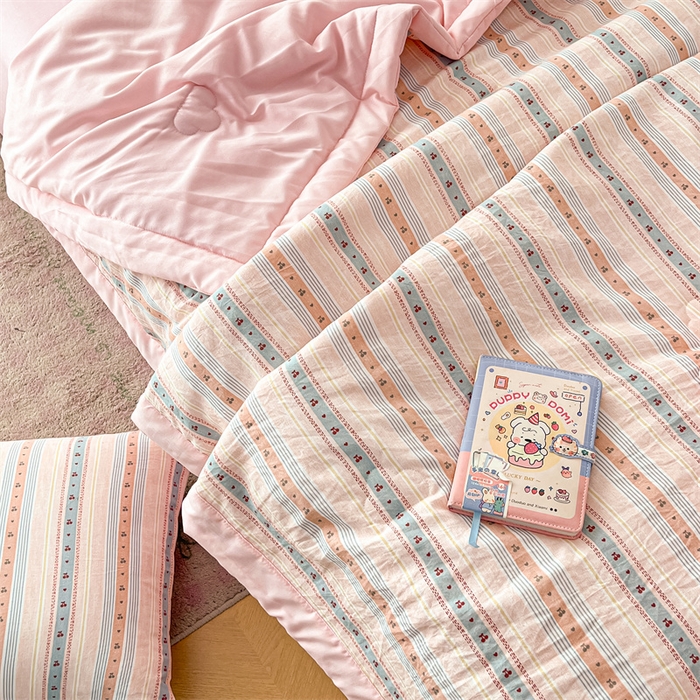 91家纺网 家纺一手货源 找家纺 美梦里 2025新款A类水洗棉棉花夏被 夏凉被空调被 余音