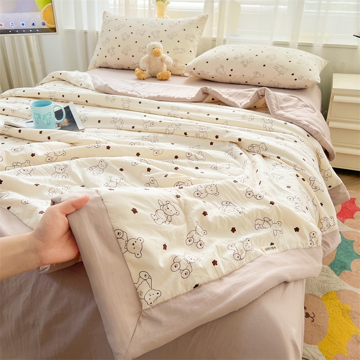 91家纺网 家纺一手货源 找家纺 美梦里 2025新款A类水洗棉棉花夏被 夏凉被空调被 小熊星愿