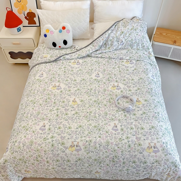 91家纺网 家纺一手货源 找家纺 兜米  2025夏季A类针织棉夏凉被小清新卡通双面针织棉空调被子被芯 花园兔