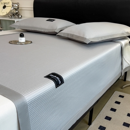 丝羽坊 2025新款立体冰豆豆纯色软凉席-平铺款 小方格-灰