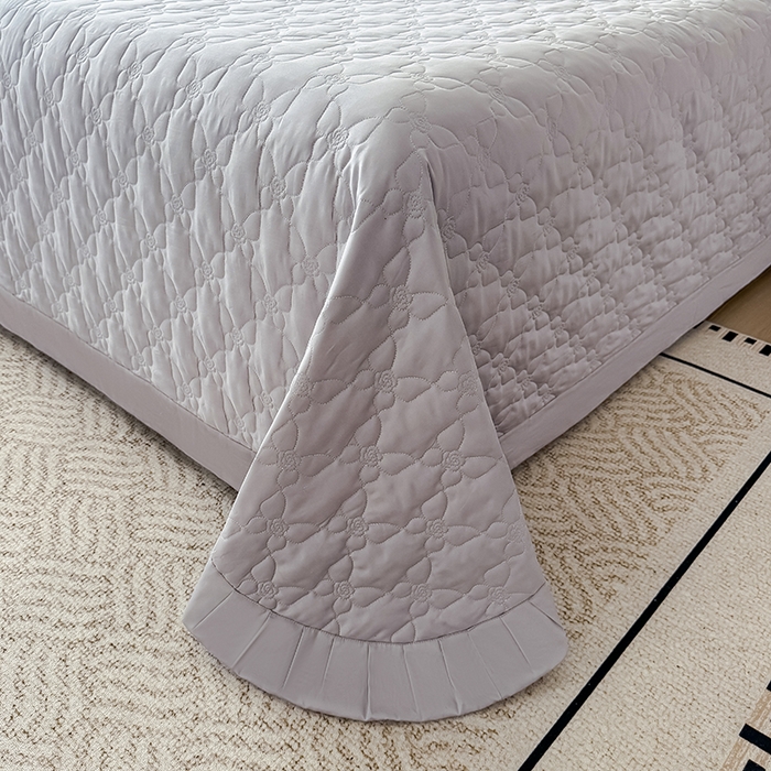 91家纺网 家纺一手货源 找家纺 金喜 2025新款高端100支全棉蚕丝床盖豆邦纤维蚕丝床盖三件套-蝶恋花系列 蝶恋花-灰紫