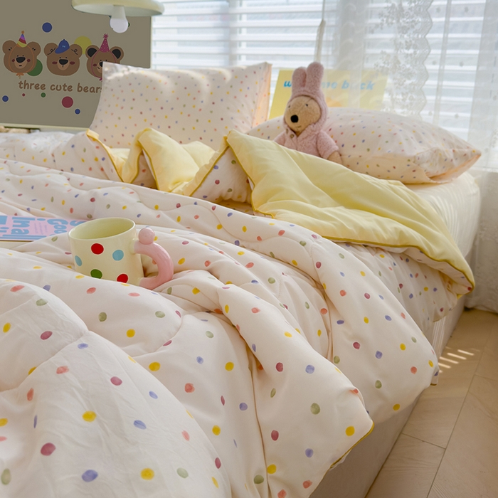 91家纺网 家纺一手货源 找家纺 美派工厂店2025新款水洗邹邹纱夏被 小波点