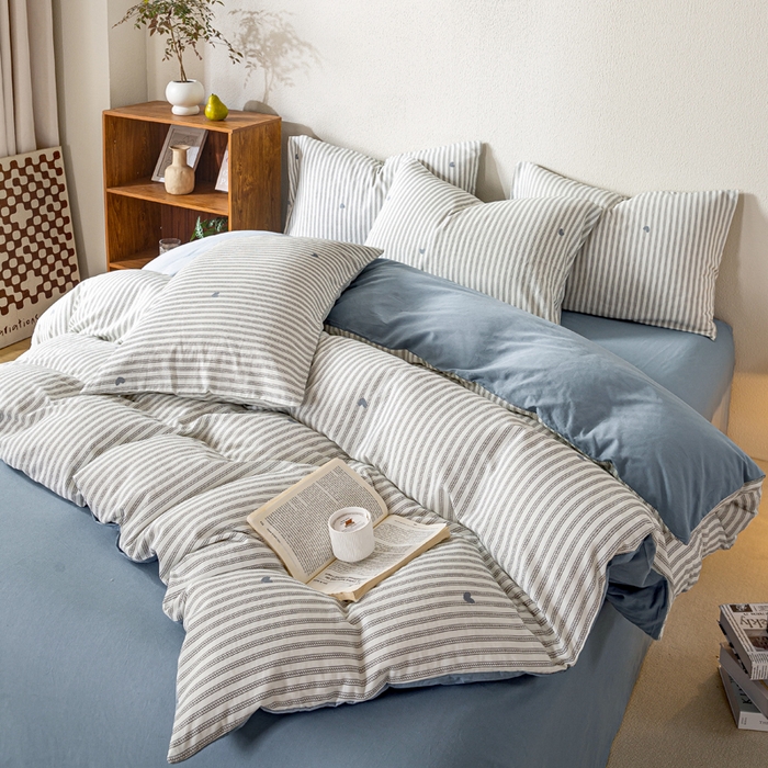 91家纺网 家纺一手货源 找家纺 2025新款全棉水洗棉双层纱印花四件套 悦吟-蓝