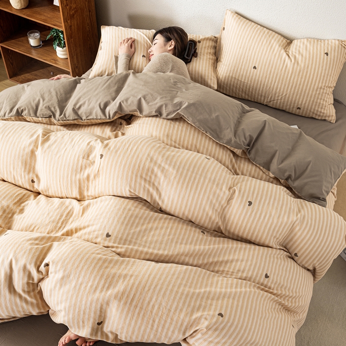 91家纺网 家纺一手货源 找家纺 2025新款全棉水洗棉双层纱印花四件套 悦吟-咖