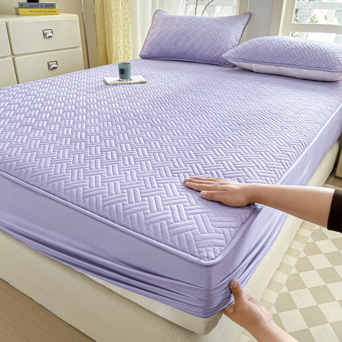 91家纺网 家纺一手货源 找家纺 卡伦家纺 2025新款水洗棉磨毛防水夹棉床笠 斜纹-烟熏紫