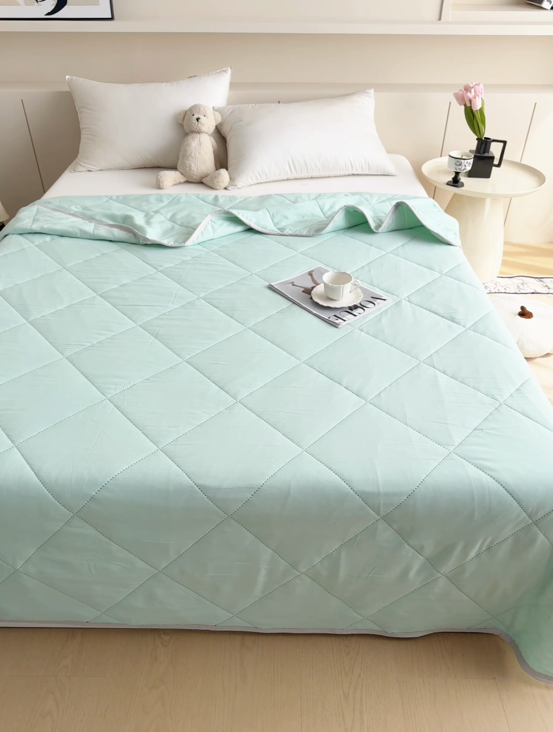 91家纺网 家纺一手货源 找家纺 薇玛仕 2025新款外贸款纯色亲肤磨毛超声波空调被 湖水蓝